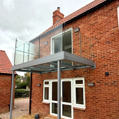 Full Walk-On Glass Floor Balcony, Frameless Balustrade & Privacy Screen, Whissendine, Rutland Full Walk-On Glass Floor Balcony, Frameless Balustrade & Privacy Screen, Whissendine, Rutland